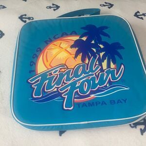 💥Vintage 1999 NCAA Final Four Tampa Bay Seat 🏠